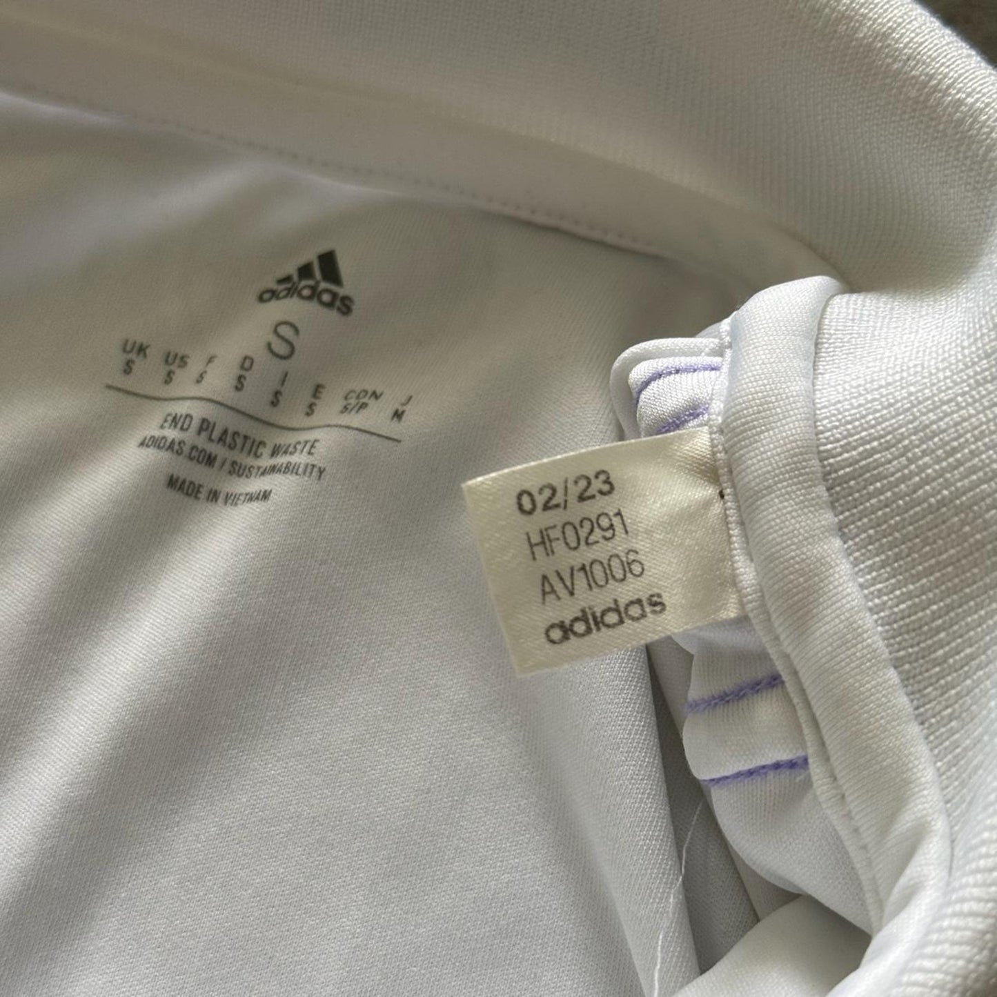 Adidas 2023/24 Real Madrid Home Soccer Jersey Kit Mens Small