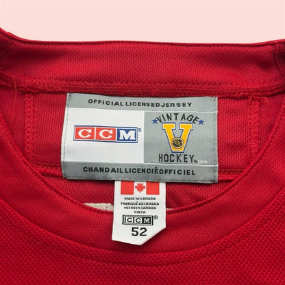Vintage 90s CCM Detroit Red Wings Steve Yzerman Hockey Jersey Mens 52 2XL